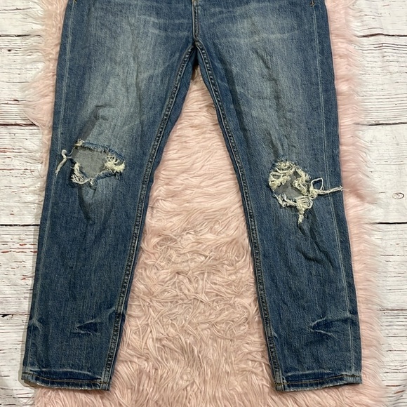 Anthropologie Pilcro The Heritage Distressed Boyfriend Jeans - Picture 8 of 10
